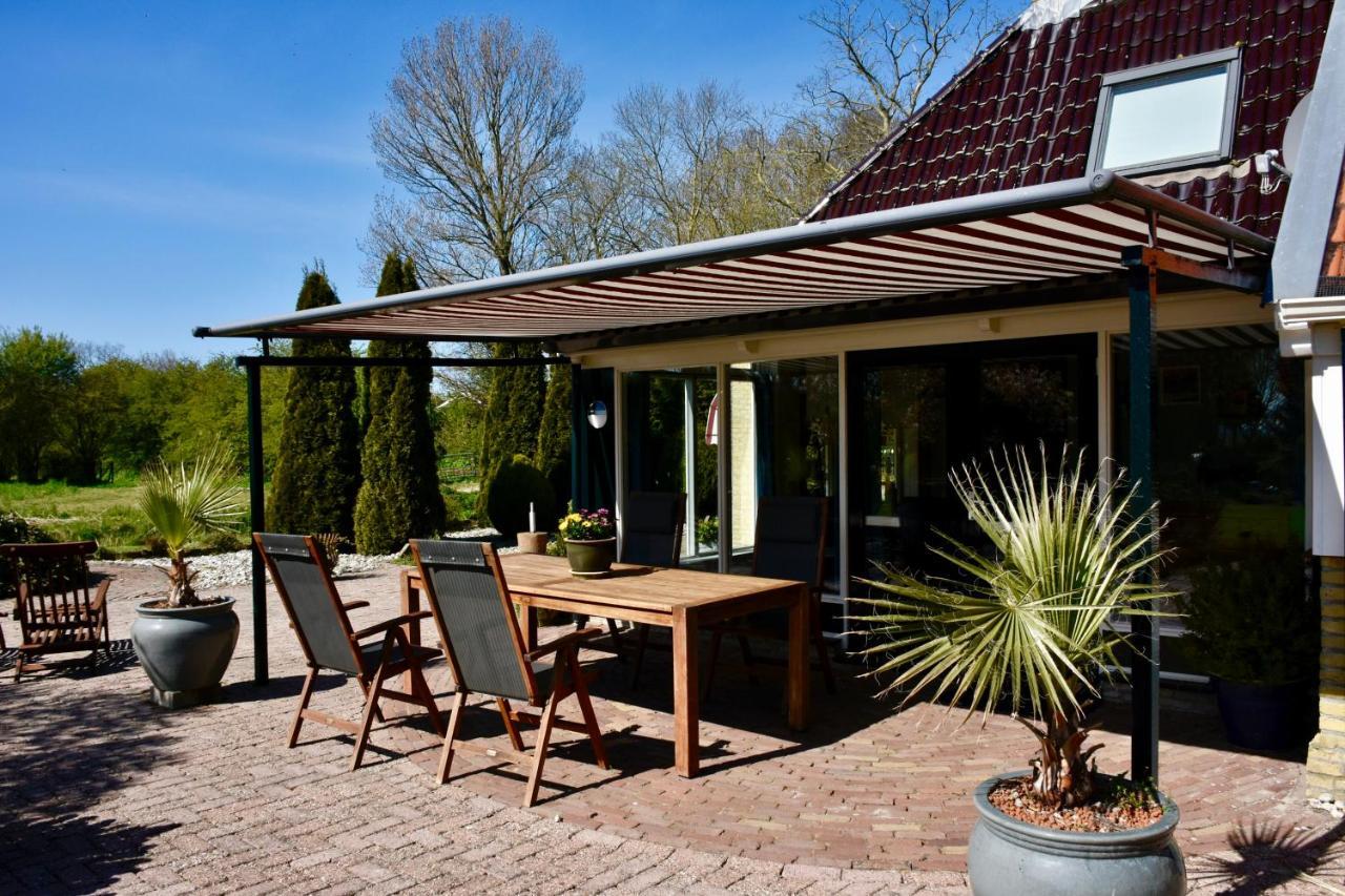 Vakantiehuis Het Voorhuis Op Landgoed Koepeltjesplaats Gaast Exterior photo